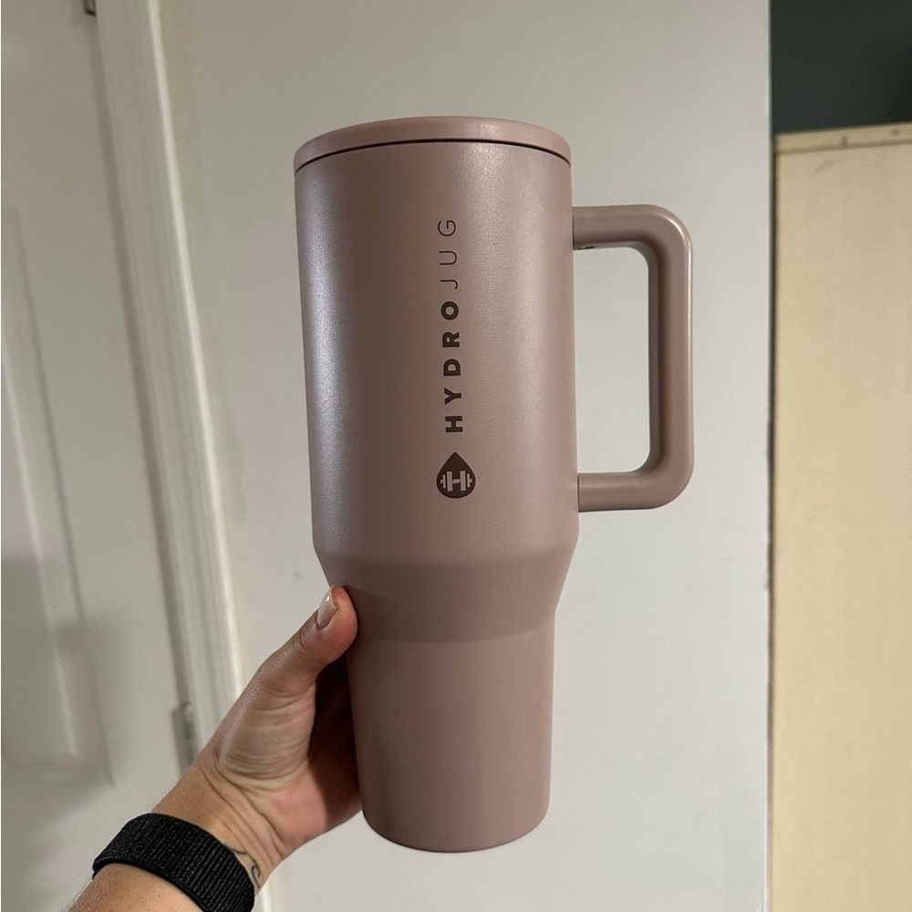 Mauve HydroJug traveler